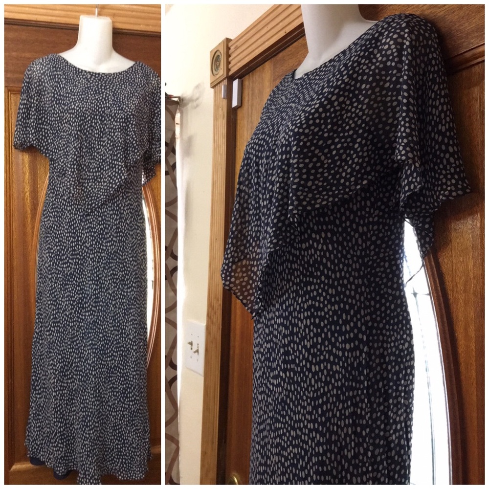 Beautiful Adrianna Papell Dress...Size 8